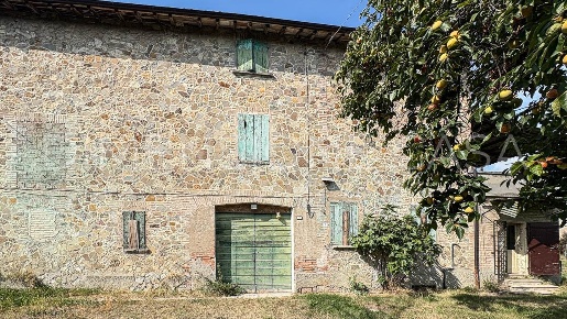 Foto Rustico in Via della Mattarella, Vignola di 170 m² con 5 locali