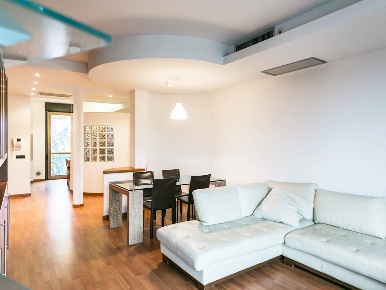 Foto Appartamento in Via Giuseppe Verdi 3, Agrate Brianza Centro di 106 m²