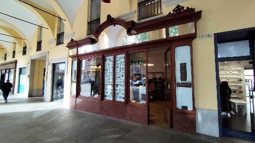 Foto Negozio in piazza vittorio alfieri  47, Asti Centro Storico di 80 m²