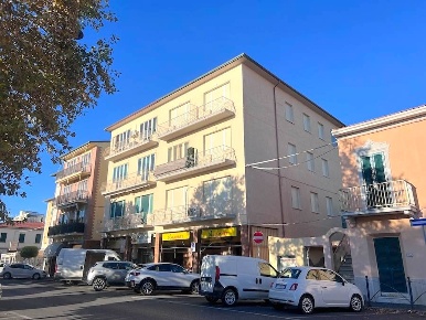Foto Appartamento in piazza monte alla rena 52, Rosignano Marittimo