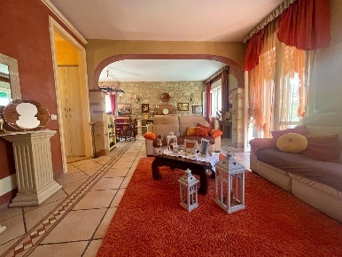 Foto Appartamento a Poggibonsi Centro di 110 m² con 5 locali in vendita