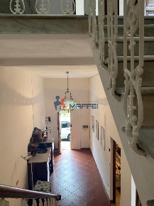 Foto Casa indipendente a Viareggio Centro di 153 m² con 5 locali in vendita