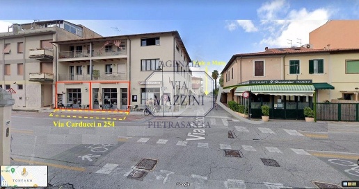 Foto Locale commerciale a Pietrasanta di 36 m² con 3 locali in affitto