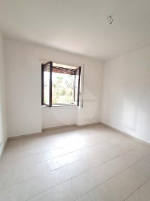 Foto Appartamento in Viale Guglielmo Marconi, Sutri di 132 m² con 4 locali
