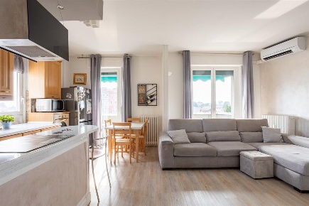 Foto Appartamento in corso Garibaldi, Desio di 117 m² con 4 locali