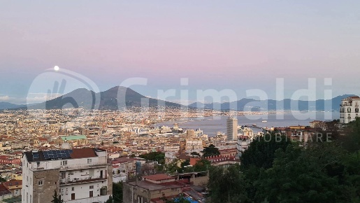 Foto Appartamento in Girolamo Santacroce, Napoli Vomero di 120 m²