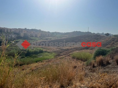 Foto Terreno agricolo in Via Fossa della Creta sn, Catania di 3554 m²