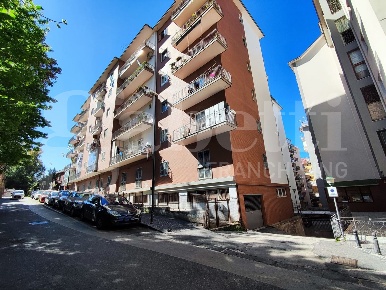 Foto Appartamento in Via II IMMACOLATA 6, Portici di 70 m² con 3 locali
