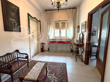 Foto Appartamento in Domenico Mandragora, Bari Picone di 140 m² in vendita