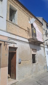 Foto Casa indipendente in Via Venezia 1, Vasto con 5 locali in vendita