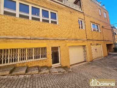 Foto Magazzino in via trionfi, Ancona Posatora di 300 m² con 3 locali