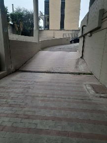 Foto Box a Bari di 25 m² con 1 locali in vendita