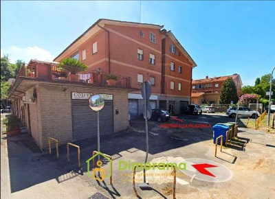 Foto Appartamento in Via Martiri di Via Fani 5 01012 Capranica VT Italia,