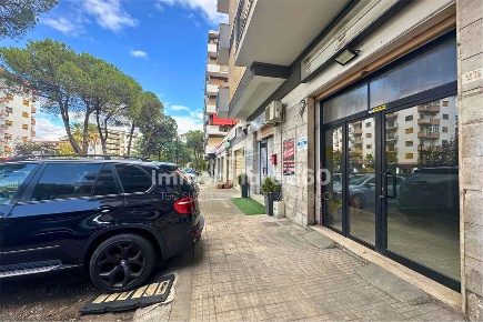 Foto Magazzino in Via  S.Allende 23, Rende Roges di 46 m² con 1 locali