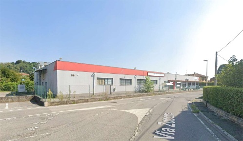 Foto Negozio in Via Zocche 2, Capriolo di 1029 m² con 10 locali in vendita