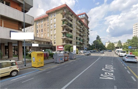 Foto Negozio in Via Cipro 54, Brescia Brescia Due di 732 m² con 10 locali