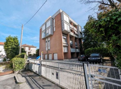 Foto Appartamento in Via Gaetano Donizetti, Forlì di 86 m² con 5 locali