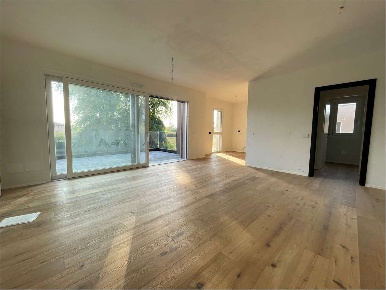 Foto Appartamento in Via Cappelletta, Olgiate Comasco Centro di 90 m²