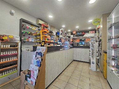 Foto Attività commerciale a Sesto Fiorentino di 54 m² con 2 locali