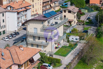 Foto Appartamento in VIA XXVI MAGGIO, Zogno Centro di 66 m² con 4 locali