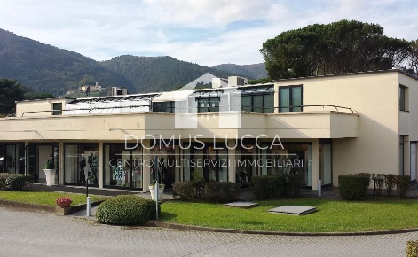 Foto Appartamento a Lucca Massa Pisana - Vicopelago di 100 m² con 5 locali