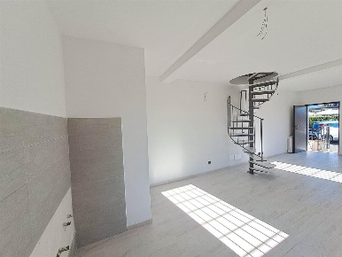 Foto Case semi ndipendenti a Luni Casano Dogana Isola di 80 m² con 4 locali