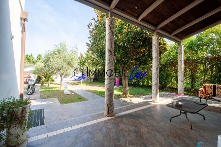 Foto Villa unifamiliare a Livorno Limoncino - Valle Benedetta di 200 m²