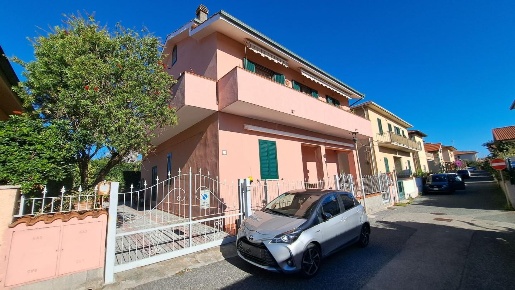 Foto Villa unifamiliare a Rosignano Marittimo Castiglioncello di 140 m²