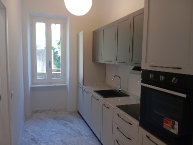 Foto Appartamento a Carrara Centro di 65 m² con 3 locali in affitto