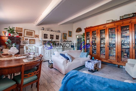 Foto Appartamento a Livorno Quartiere Venezia di 160 m² con 5 locali