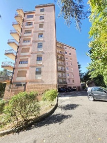 Foto Appartamento in VIA VINCENZO GIOBERTI, Nuoro di 156 m² con 6 locali