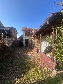Foto Case semi ndipendenti a Tromello Centro di 65 m² con 2 locali