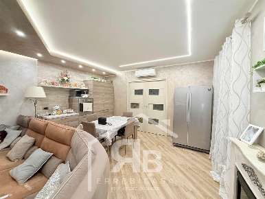 Foto Appartamento in via Don Luigi Sturzo  24, Carini Centro di 120 m²