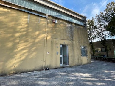 Foto Capannone industriale a Forlì Cava di 1270 m² con 8 locali in vendita