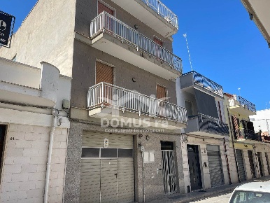Foto Casa indipendente in Via Monte Nero 48, Andria Ospedale di 210 m²