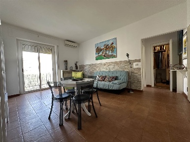 Foto Appartamento a Livorno Fabbricotti di 88 m² con 6 locali in vendita