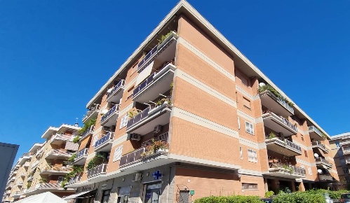 Foto Attico in Via Val Maggia, Roma Conca d'Oro - Valli di 83 m² in vendita