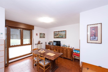 Foto Appartamento in VIA IPPOLITO NIEVO 1, Melzo di 70 m² con 3 locali