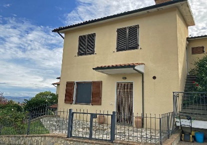 Foto Appartamento in Via Bonaria 41, Castiglione d'Orcia Centro di 78 m²