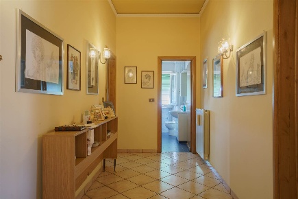 Foto Appartamento a Monsummano Terme Centro di 110 m² con 5 locali
