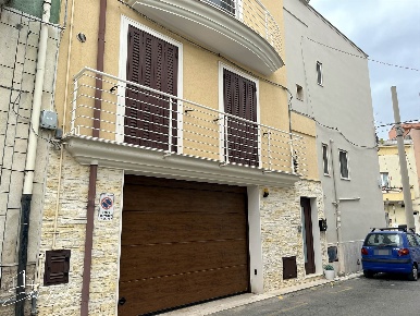 Foto Casa indipendente in Via Alessandro Volta 2, Palagiano di 120 m²