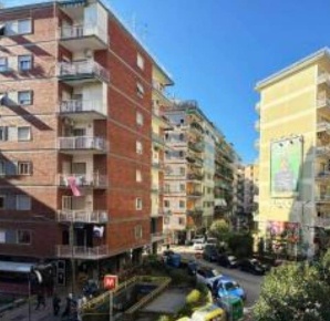 Foto Appartamento a Napoli Rione Alto di 154 m² con 5 locali in vendita