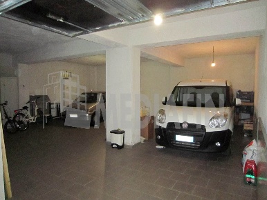 Foto Garage in VIA MICHELE BIANCHI 5, Corigliano-Rossano Rossano Stazione
