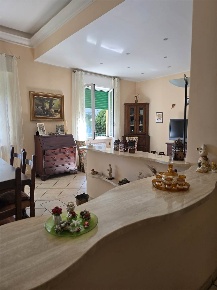 Foto Appartamento in Via Arrigo Boito, Genova Pegli di 125 m² con 7 locali