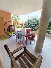 Foto Appartamento in Via Falcone Morvillo, Bagheria Centro di 390 m²