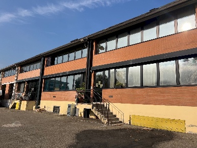 Foto Magazzino in via Mori 6, Budrio di 237 m² con 1 locali in vendita