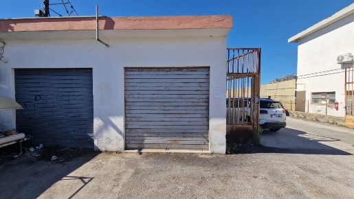 Foto Box in VIA DELLE INDUSTRIE SNC, Terracina di 18 m² con 1 locali