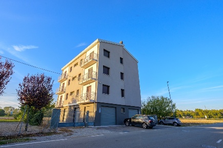 Foto Appartamento in Strada Sant'Anna 359, Modena Sacca - Stazione di 97 m²