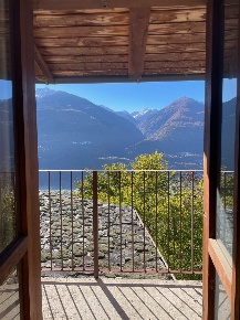 Foto Casa indipendente in Via Surana, Poggiridenti di 150 m² con 6 locali