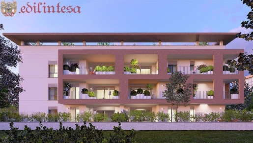 Foto Appartamento in via Gian Lorenzo Bernini, Monza Buonarroti di 109 m²
